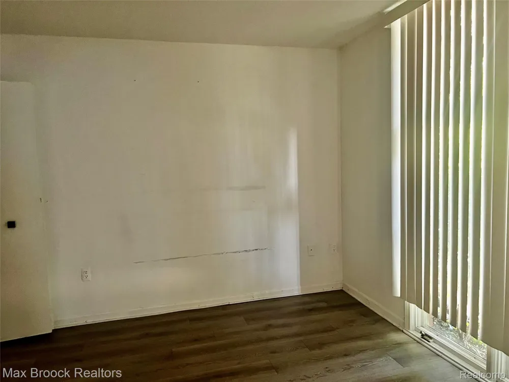 6330 Odessa Drive West Bloomfield Charter Township, MI 48324