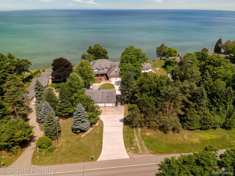 3864 Lakeshore Road Forestville Village, MI 48427