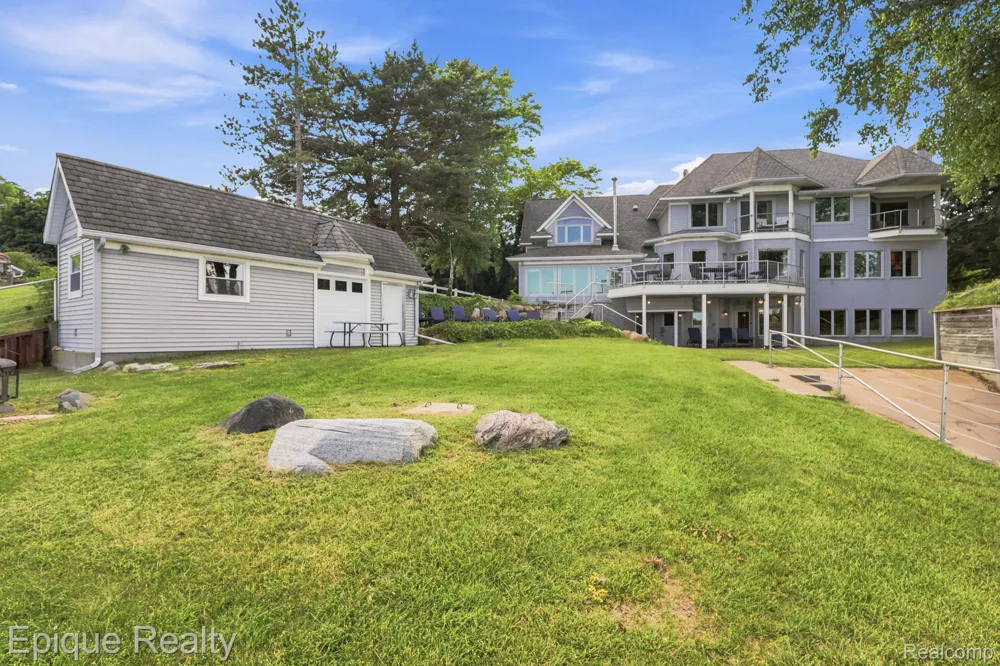 3864 Lakeshore Road Forestville Village, MI 48427