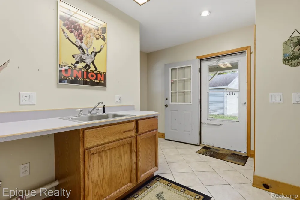 3864 Lakeshore Road Forestville Village, MI 48427