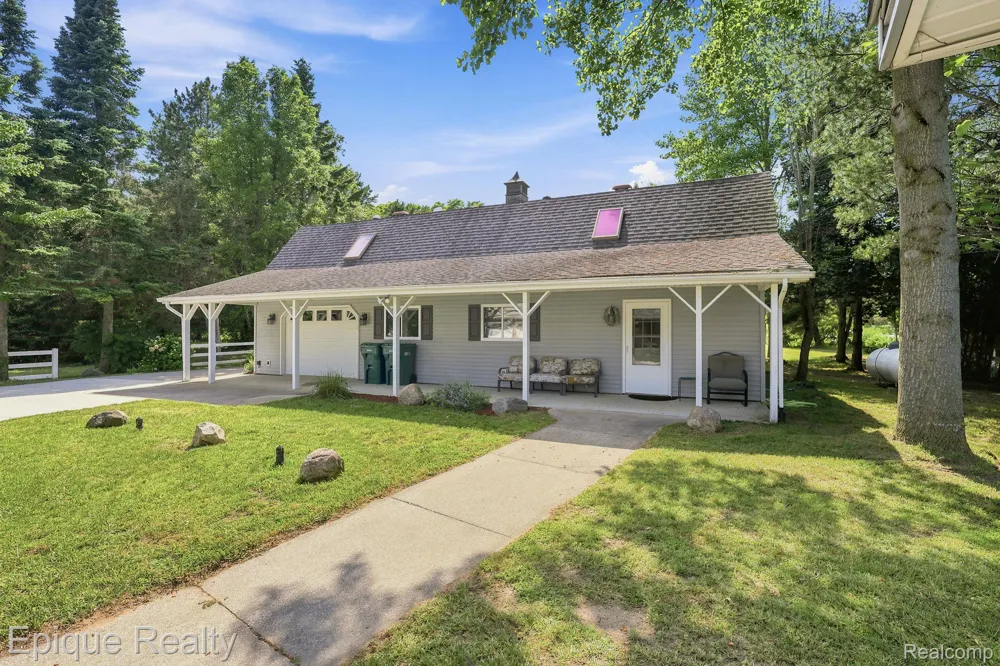3864 Lakeshore Road Forestville Village, MI 48427