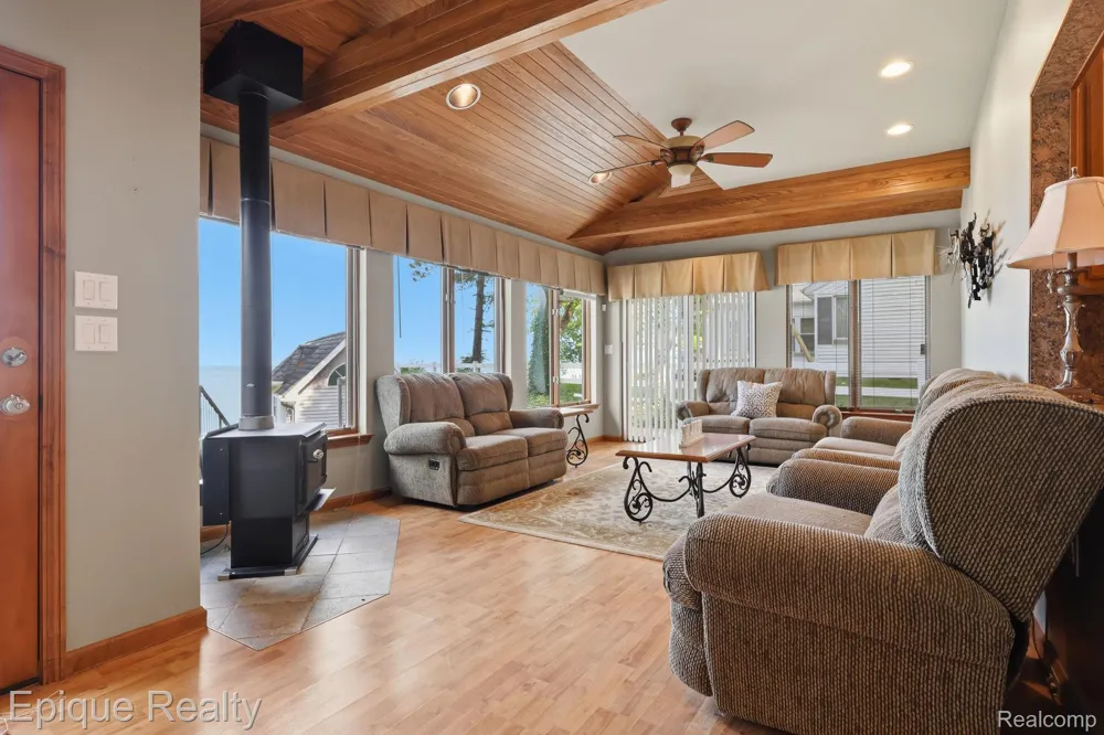 3864 Lakeshore Road Forestville Village, MI 48427