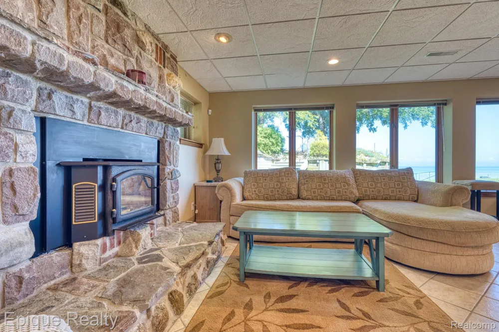 3864 Lakeshore Road Forestville Village, MI 48427