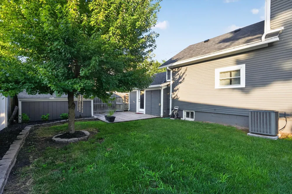 125 E Lincoln Grand Ledge City, MI 48837