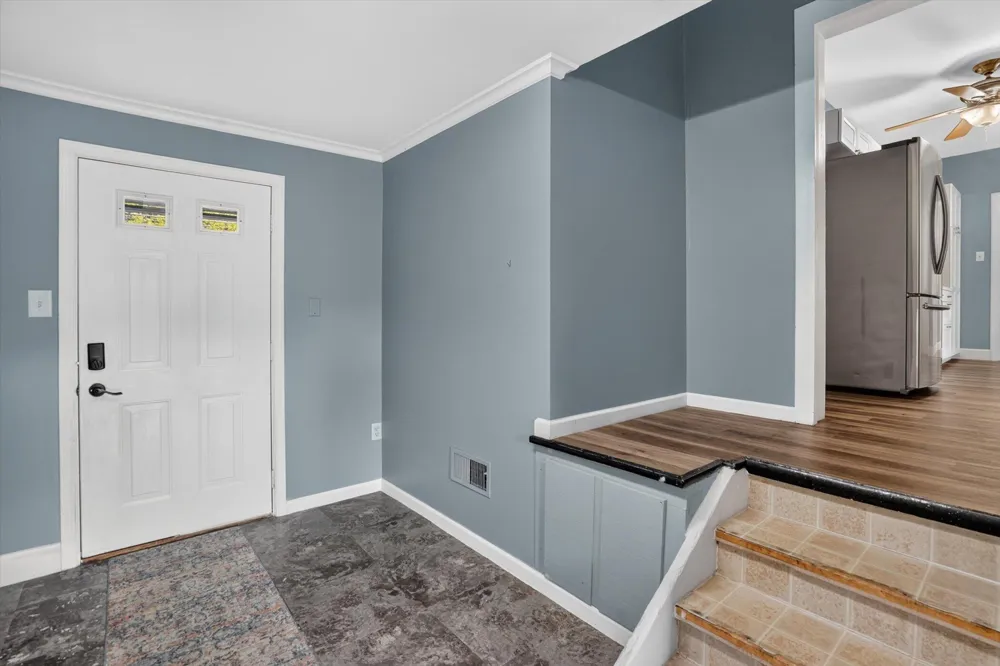 125 E Lincoln Grand Ledge City, MI 48837