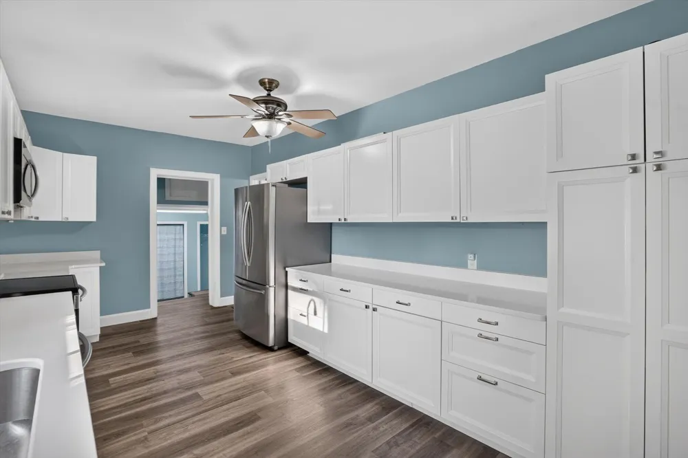 125 E Lincoln Grand Ledge City, MI 48837