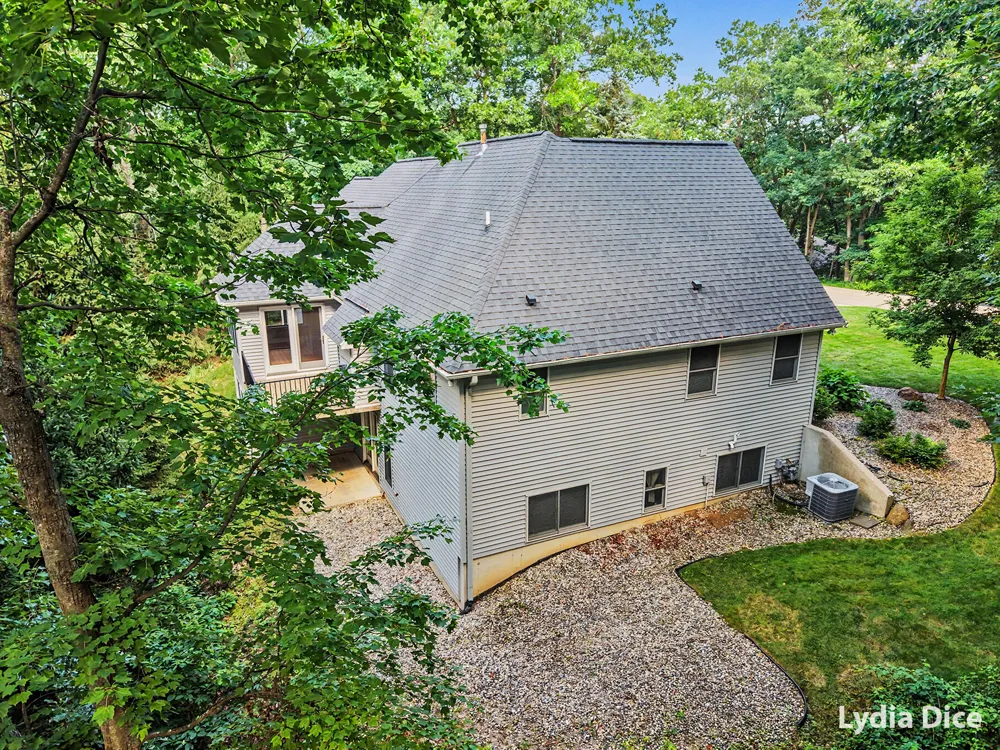 4282 Knapp Valley Court NE Grand Rapids Charter Township, MI 49525