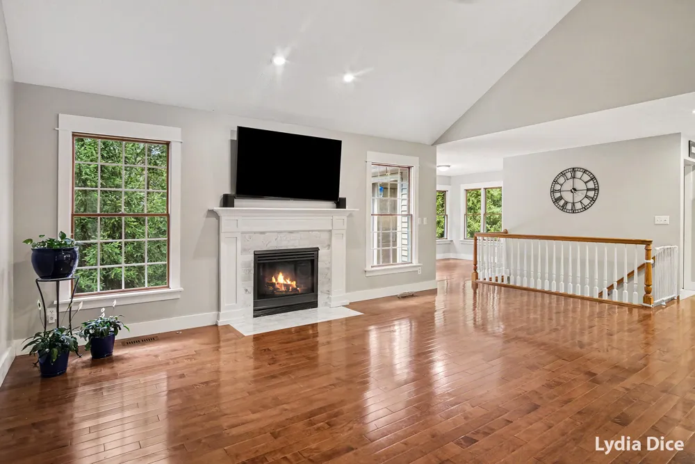 4282 Knapp Valley Court NE Grand Rapids Charter Township, MI 49525
