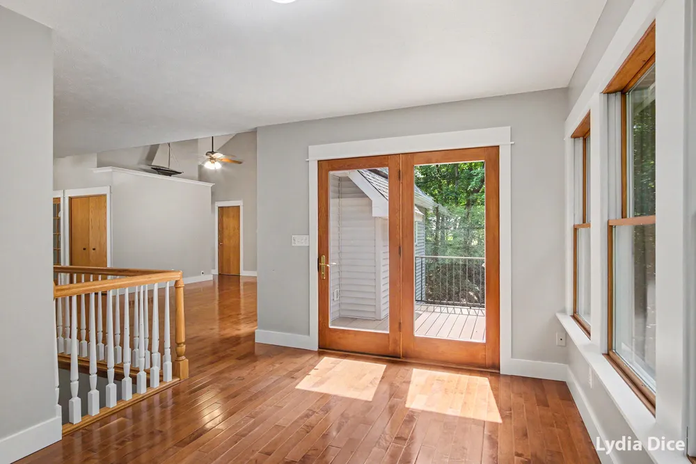4282 Knapp Valley Court NE Grand Rapids Charter Township, MI 49525
