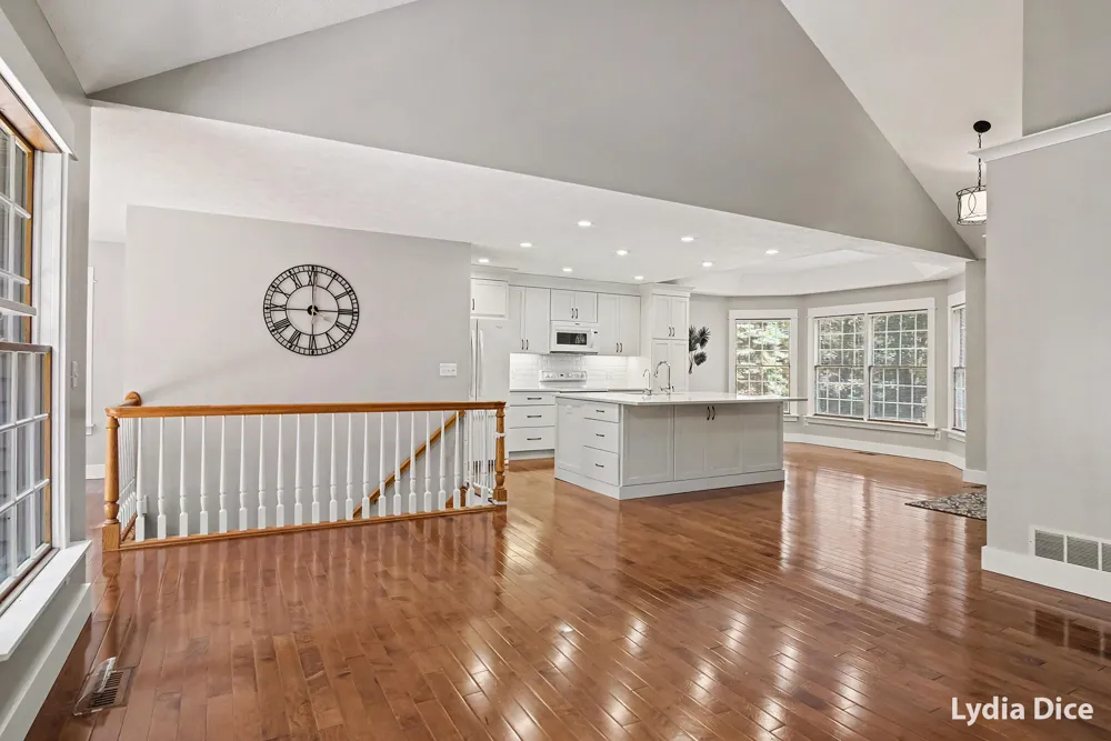 4282 Knapp Valley Court NE Grand Rapids Charter Township, MI 49525