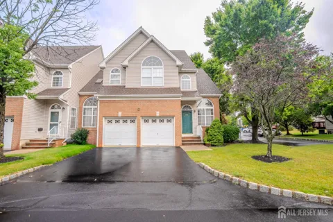 1101 Cottonwood Court