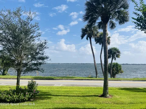 115 Indian River Drive #109
