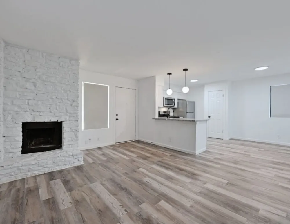2303 Cedrick Cove #C Austin, TX 78748
