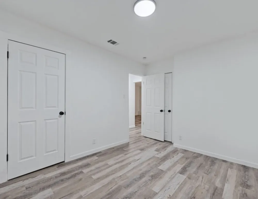 2303 Cedrick Cove #C Austin, TX 78748