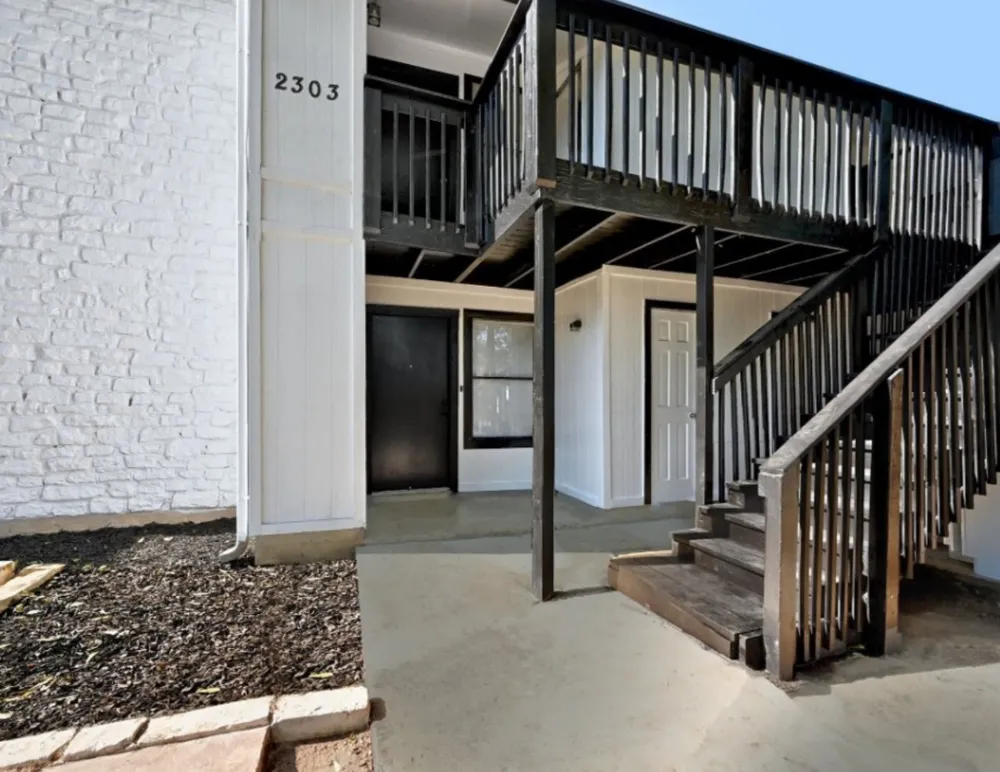 2303 Cedrick Cove #C Austin, TX 78748