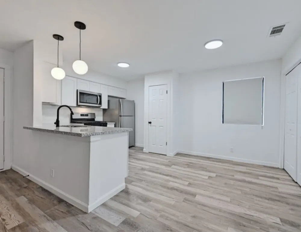2303 Cedrick Cove #C Austin, TX 78748