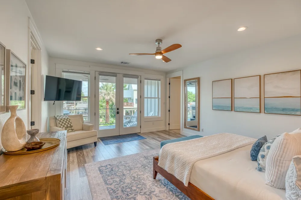 1597 Glen Cove Drive Kingsland, TX 78639
