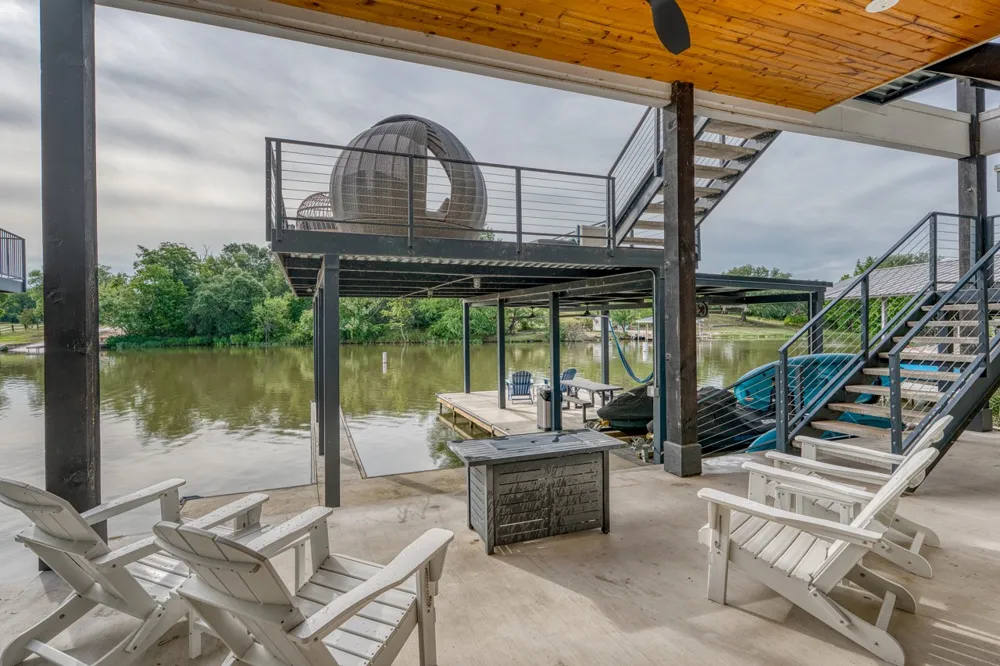 1597 Glen Cove Drive Kingsland, TX 78639