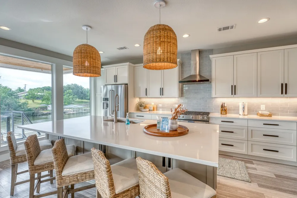 1597 Glen Cove Drive Kingsland, TX 78639