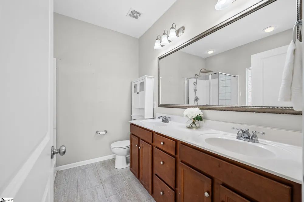240 Rivers Edge Circle Simpsonville, SC 29680