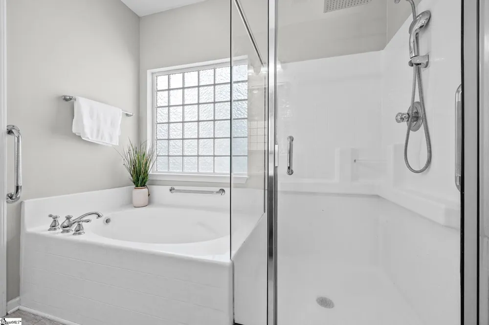 240 Rivers Edge Circle Simpsonville, SC 29680