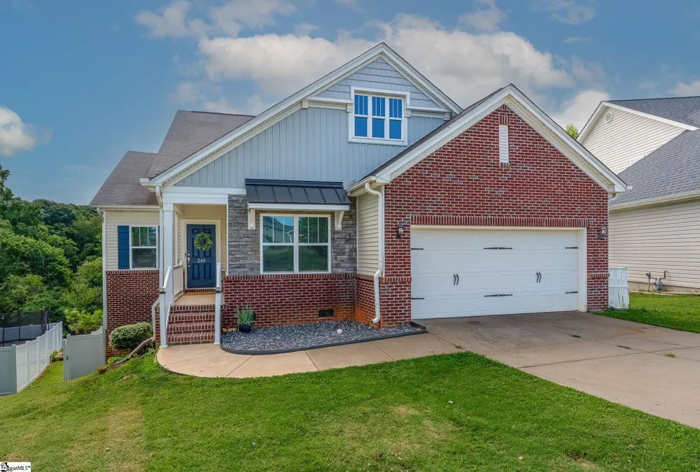 240 Rivers Edge Circle Simpsonville, SC 29680