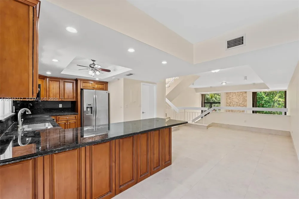 2525 NE 135th St North Miami, FL 33181