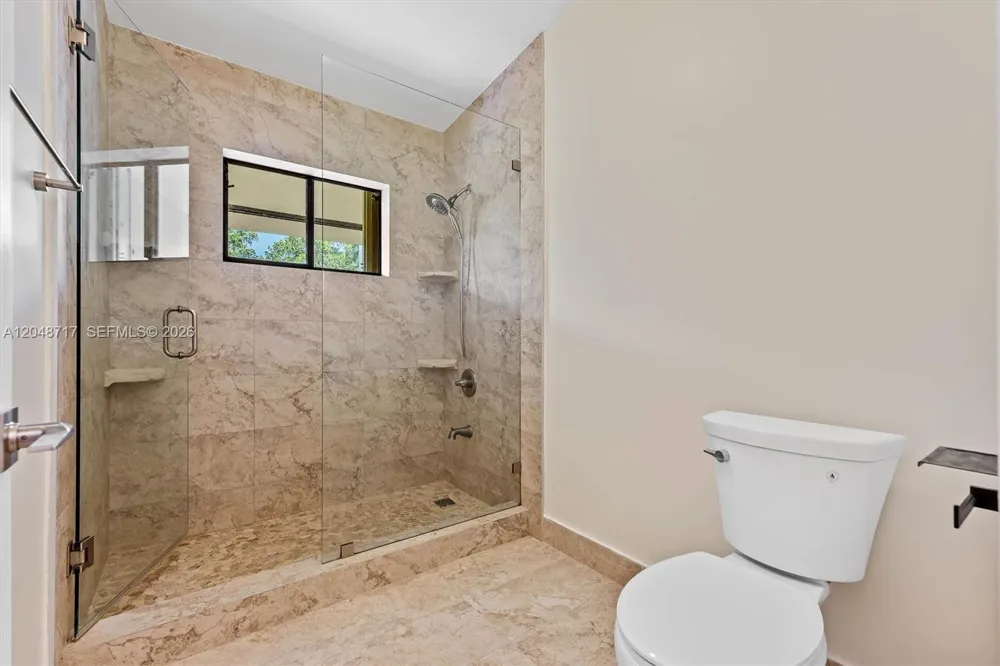2525 NE 135th St North Miami, FL 33181