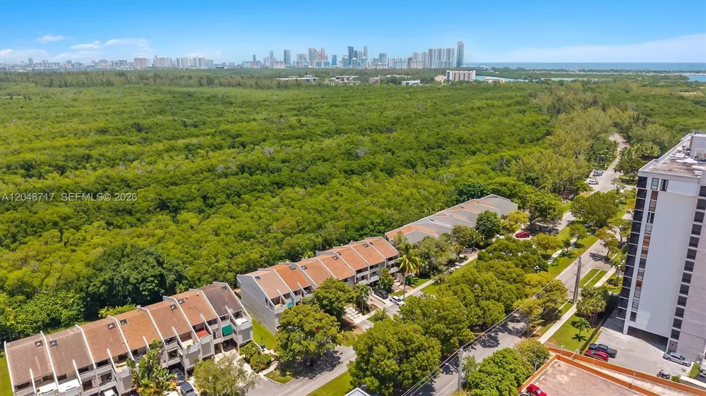 2525 NE 135th St North Miami, FL 33181