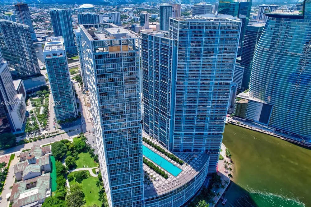485 Brickell Ave #2908 Miami, FL 33131