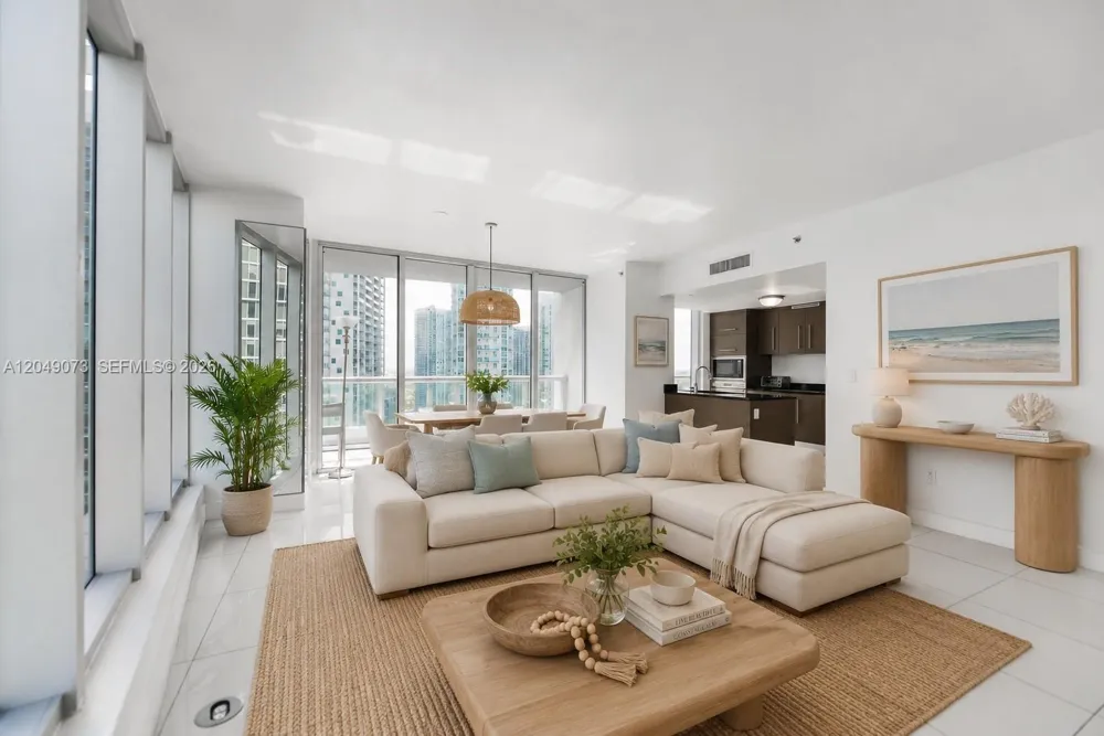 485 Brickell Ave #2908 Miami, FL 33131