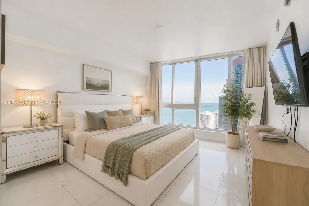 485 Brickell Ave #2908 Miami, FL 33131
