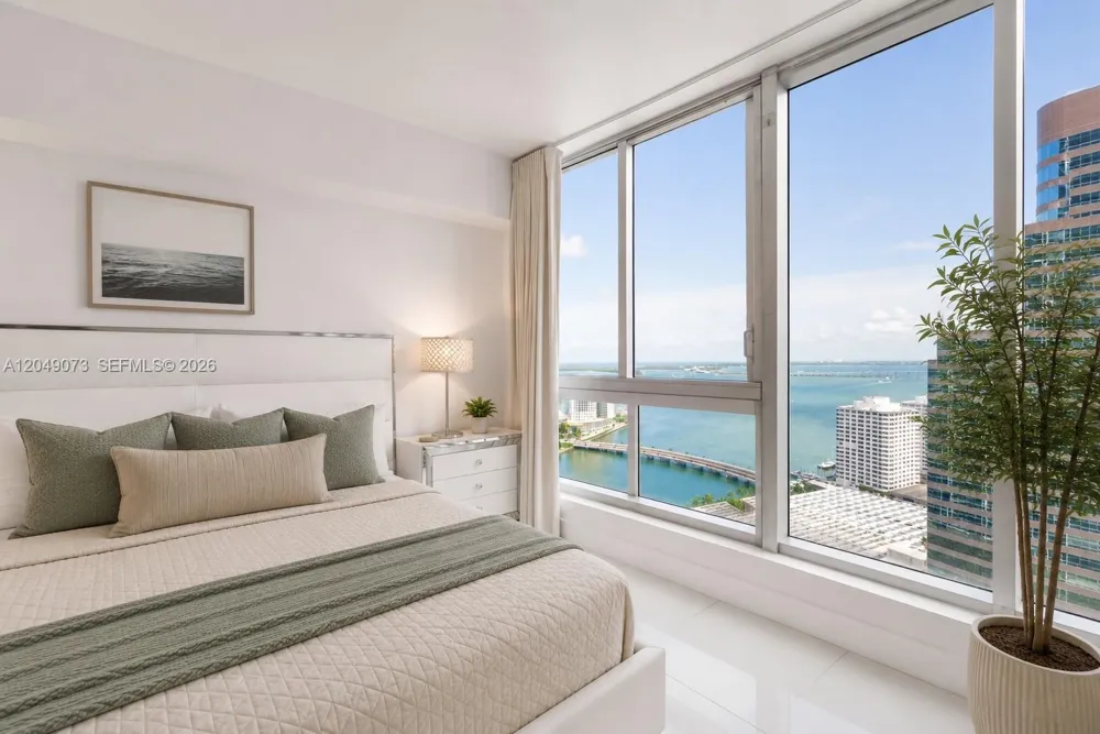 485 Brickell Ave #2908 Miami, FL 33131