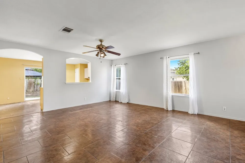 101 Presidio Drive Leander, TX 78641
