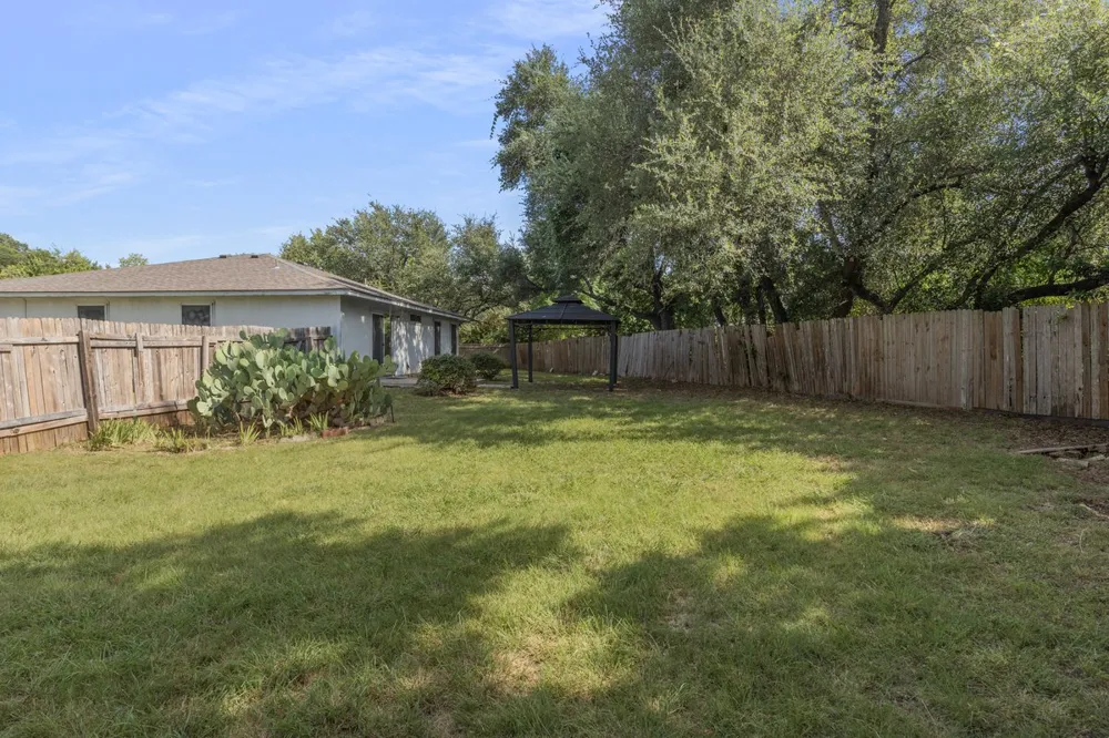 101 Presidio Drive Leander, TX 78641