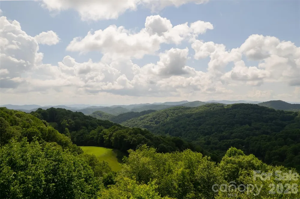 3182 El Miner Drive Mars Hill, NC 28754