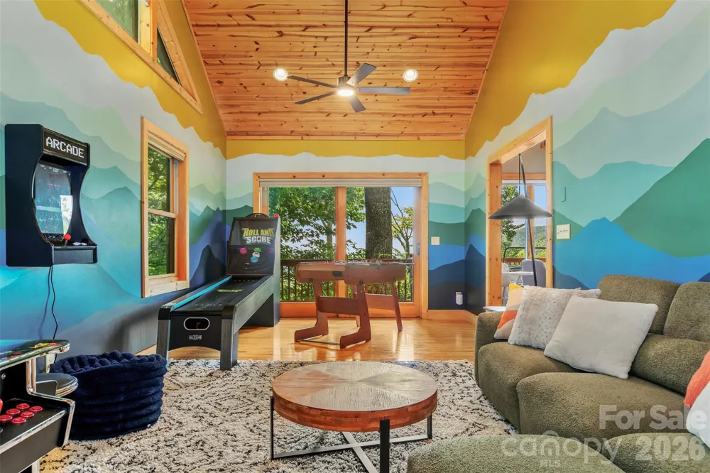 3182 El Miner Drive Mars Hill, NC 28754