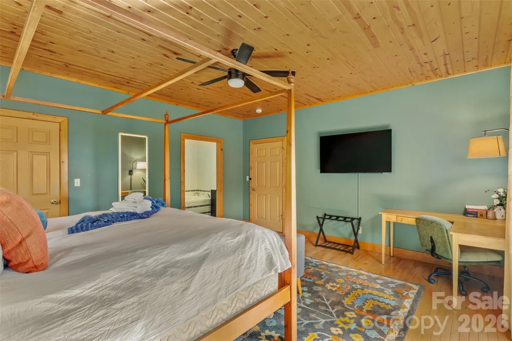 3182 El Miner Drive Mars Hill, NC 28754