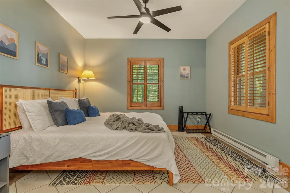 3182 El Miner Drive Mars Hill, NC 28754