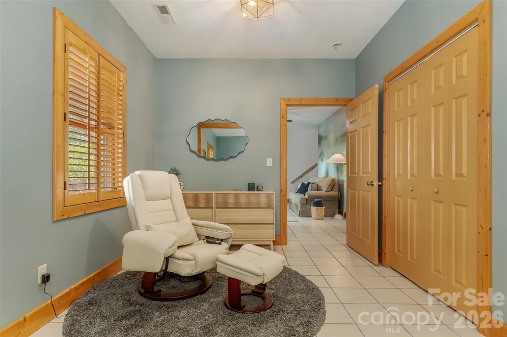 3182 El Miner Drive Mars Hill, NC 28754