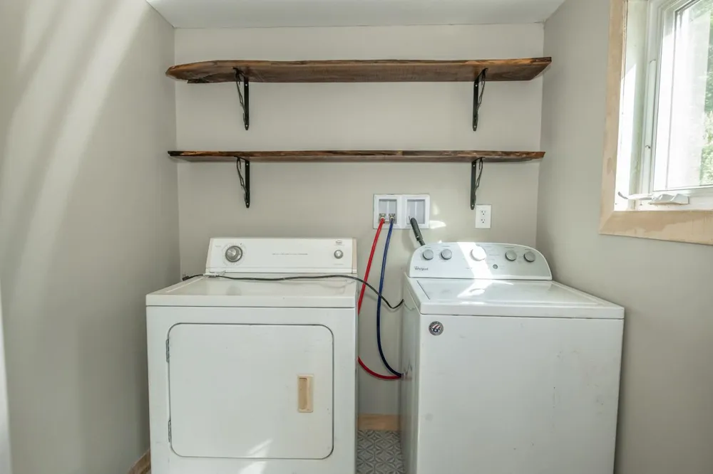 247 North Street Fountain City, WI 54629