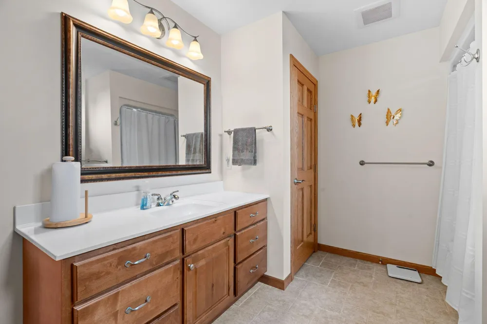 35084 Hinckley Road Hinckley, MN 55037