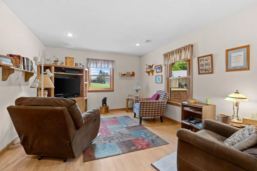 35084 Hinckley Road Hinckley, MN 55037