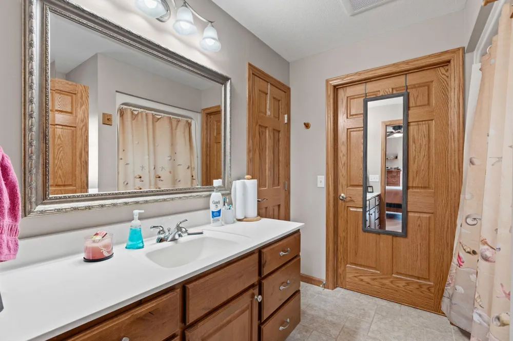 35084 Hinckley Road Hinckley, MN 55037