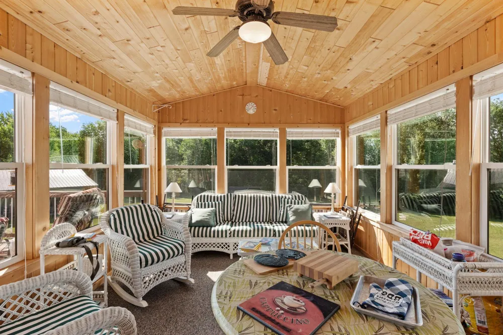 35084 Hinckley Road Hinckley, MN 55037
