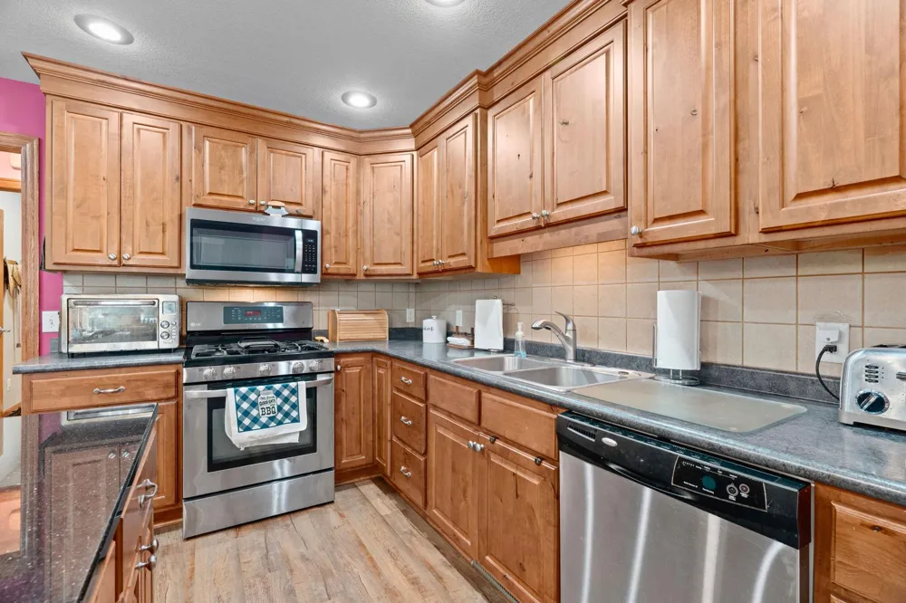 35084 Hinckley Road Hinckley, MN 55037