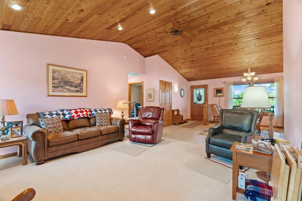 35084 Hinckley Road Hinckley, MN 55037
