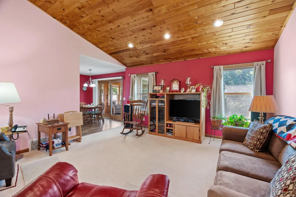 35084 Hinckley Road Hinckley, MN 55037