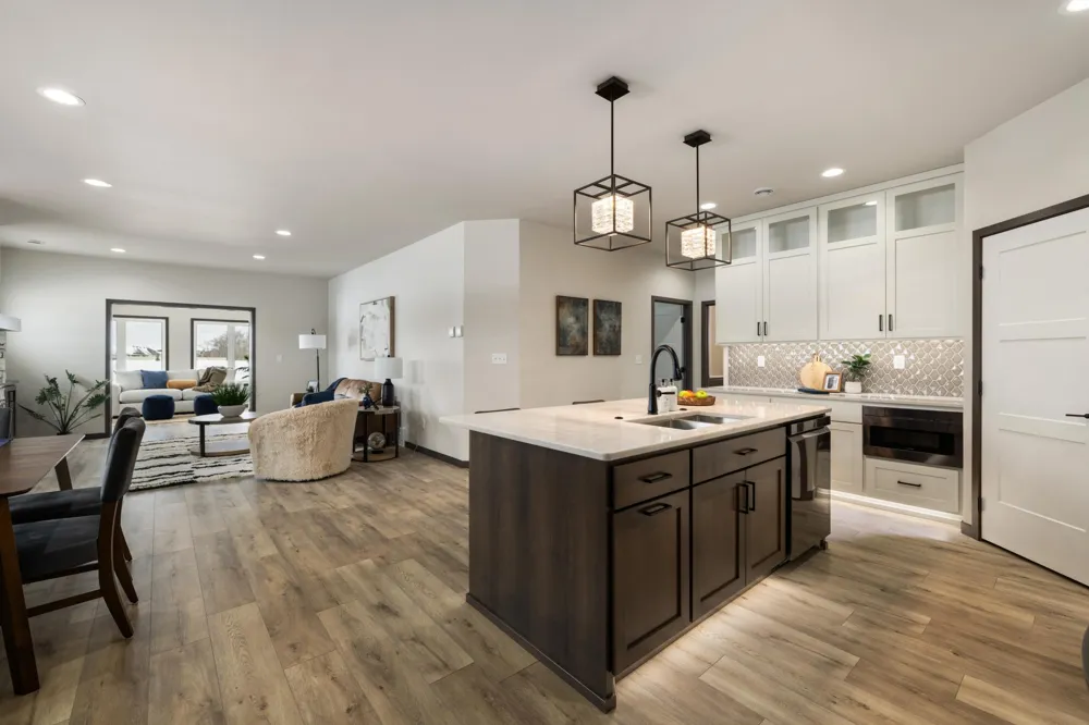 927 Maple Street Kindred, ND 58051