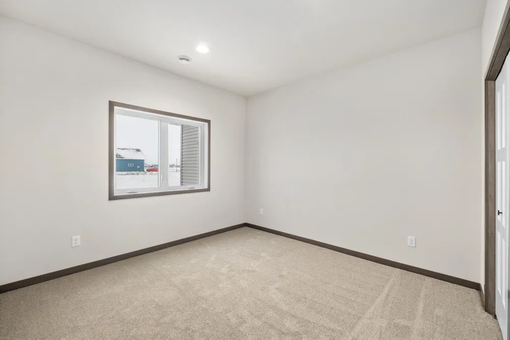 927 Maple Street Kindred, ND 58051